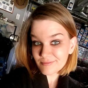 Meet your Posher, Amanda